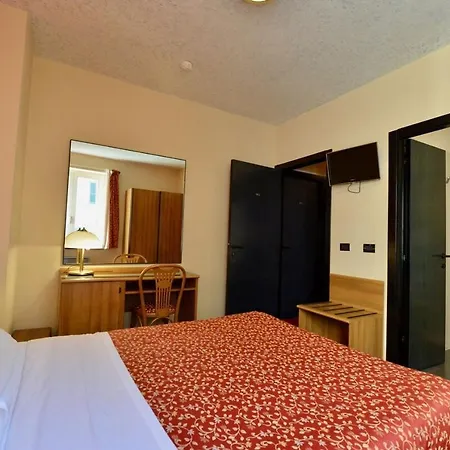 Europa Hotel 3*
