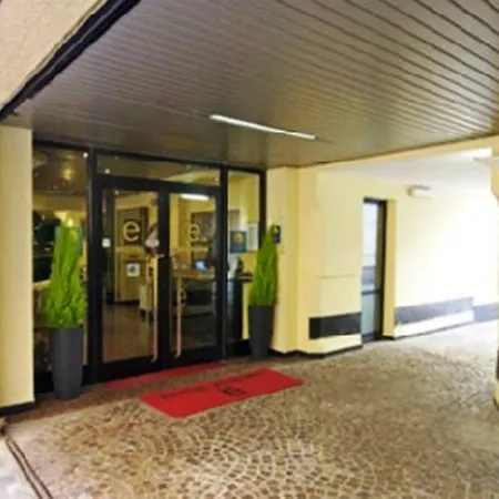 Europa 3* Génova